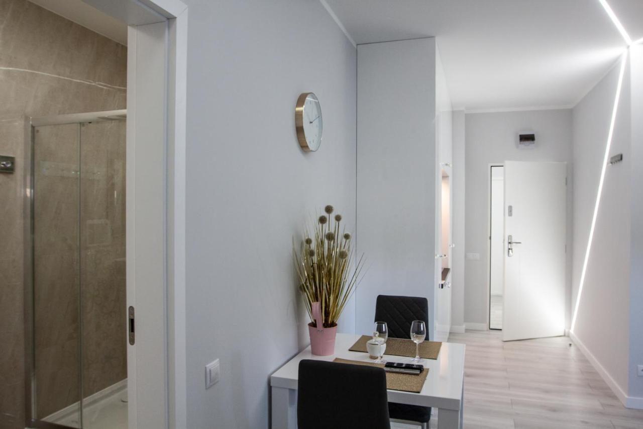 Apartamento Novel New Varsovia Exterior foto